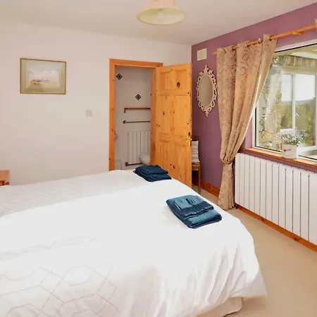 Holiday home 335 - Clifden
